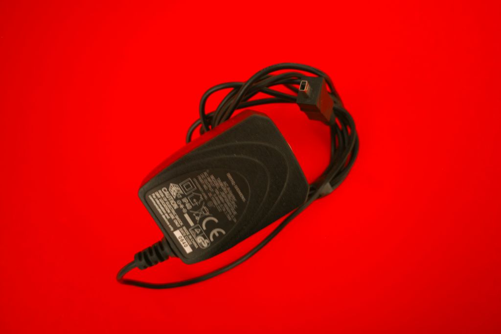 Зарядное adapter Блок TPT JSP050090UE miniUSB 5V 900mA - фото фото фото 0