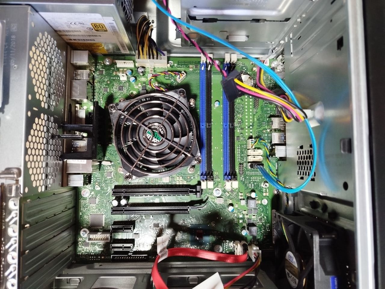 Fujitsu Esprimo P957 Intel Core I5-6500 (3.20GHZ)0GBDDR4/0GBHDD/Intel HD Graphics 530 - фото фото фото 5