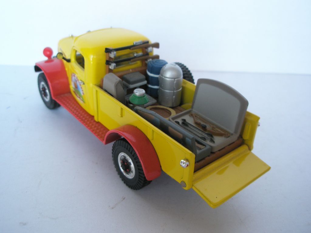 Dodge Power Wagon "Hunter" 1946. Matchbox YYM38051. 1292 - фото фото фото 2