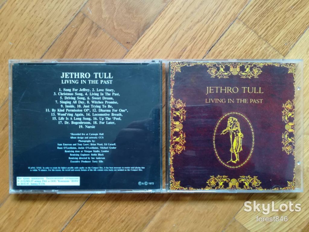 Jethro Tull-Living in the past-состояние: 4+ - фото фото фото 0
