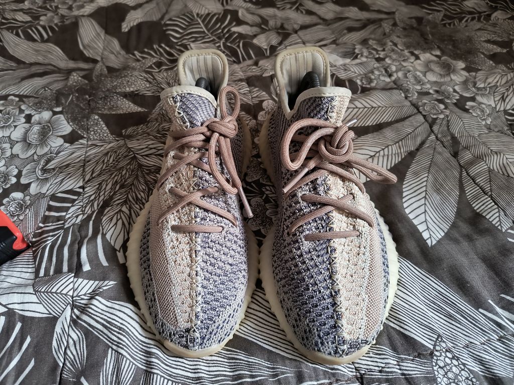 Кросівки Adidas Yeezy Boost 350 V2 Ash Pearl - фото фото фото 2