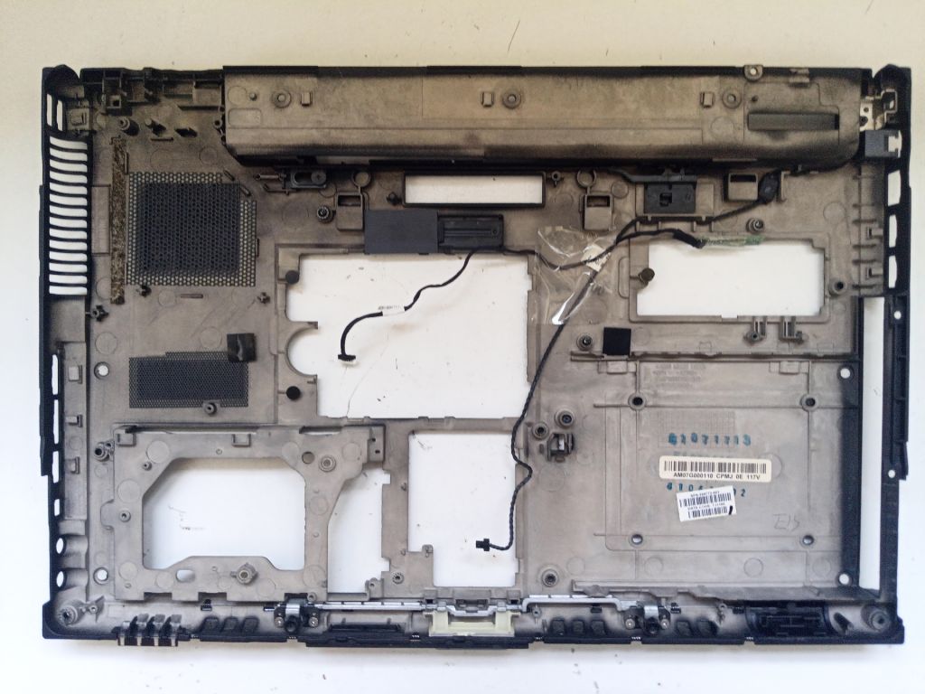 Б/У Корпус низ без сервісної кришки на HP EliteBook 8540W - фото фото фото 1
