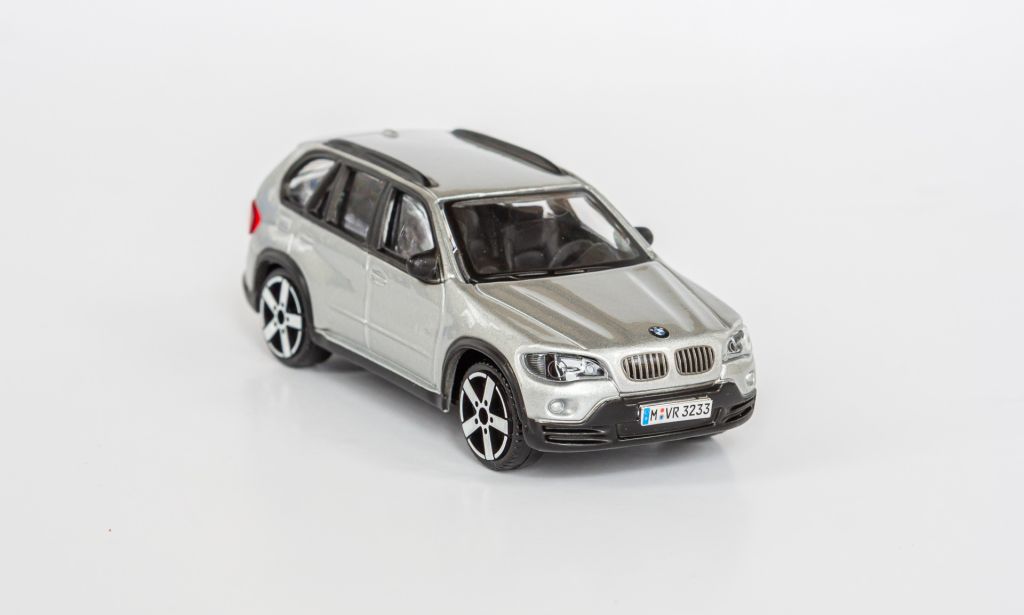1:43 BMW X5  (E53) 2003-06 silver, Bburago - фото фото фото 4