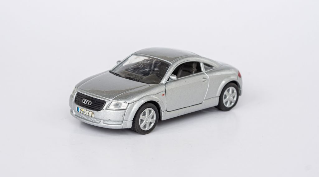 1:35 AUDI TT 8N 1998-2006 silver, WELLY #9740 - фото фото фото 0
