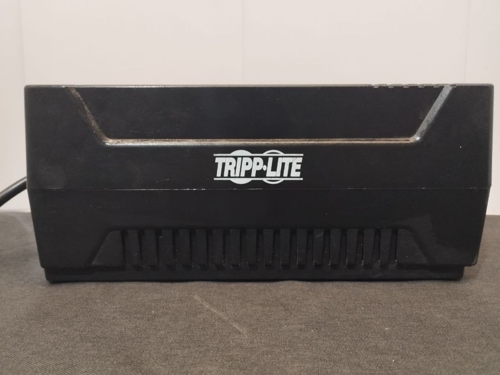ДБЖ Tripp Lite AVRX550UD AVR Schuko USB 550 / без акб. / Код.ИБП2 - фото фото фото 1