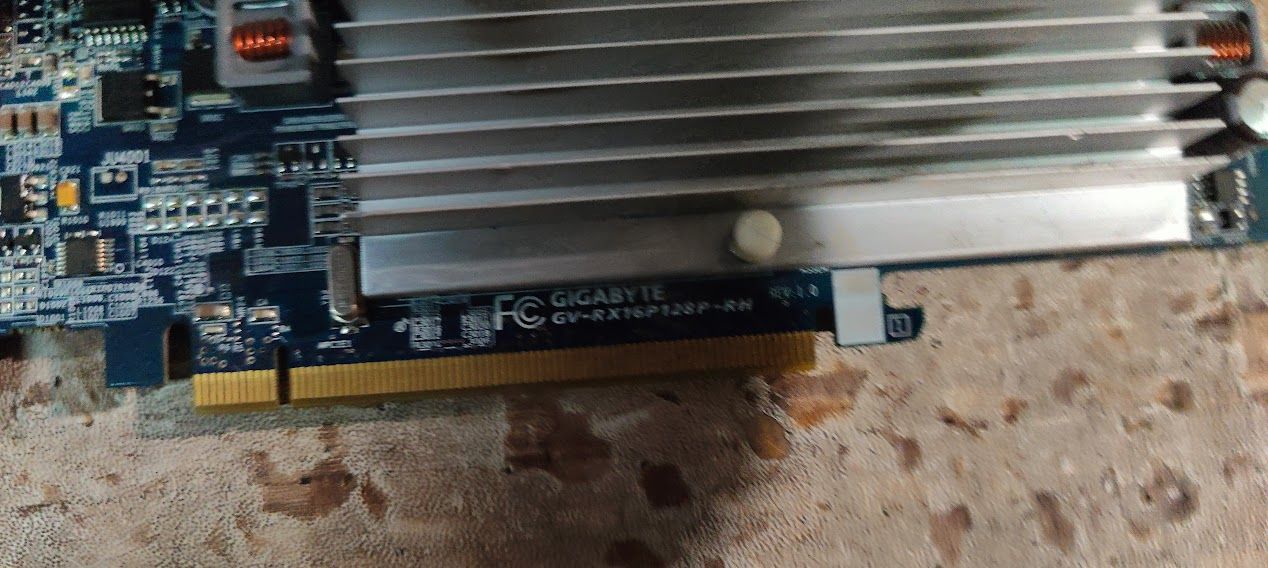 Видеокарта Gigabyte Radeon X1600 Pro GV-RX16P128P-RH 128MB PCI-E № НР231312218 - фото фото фото 3