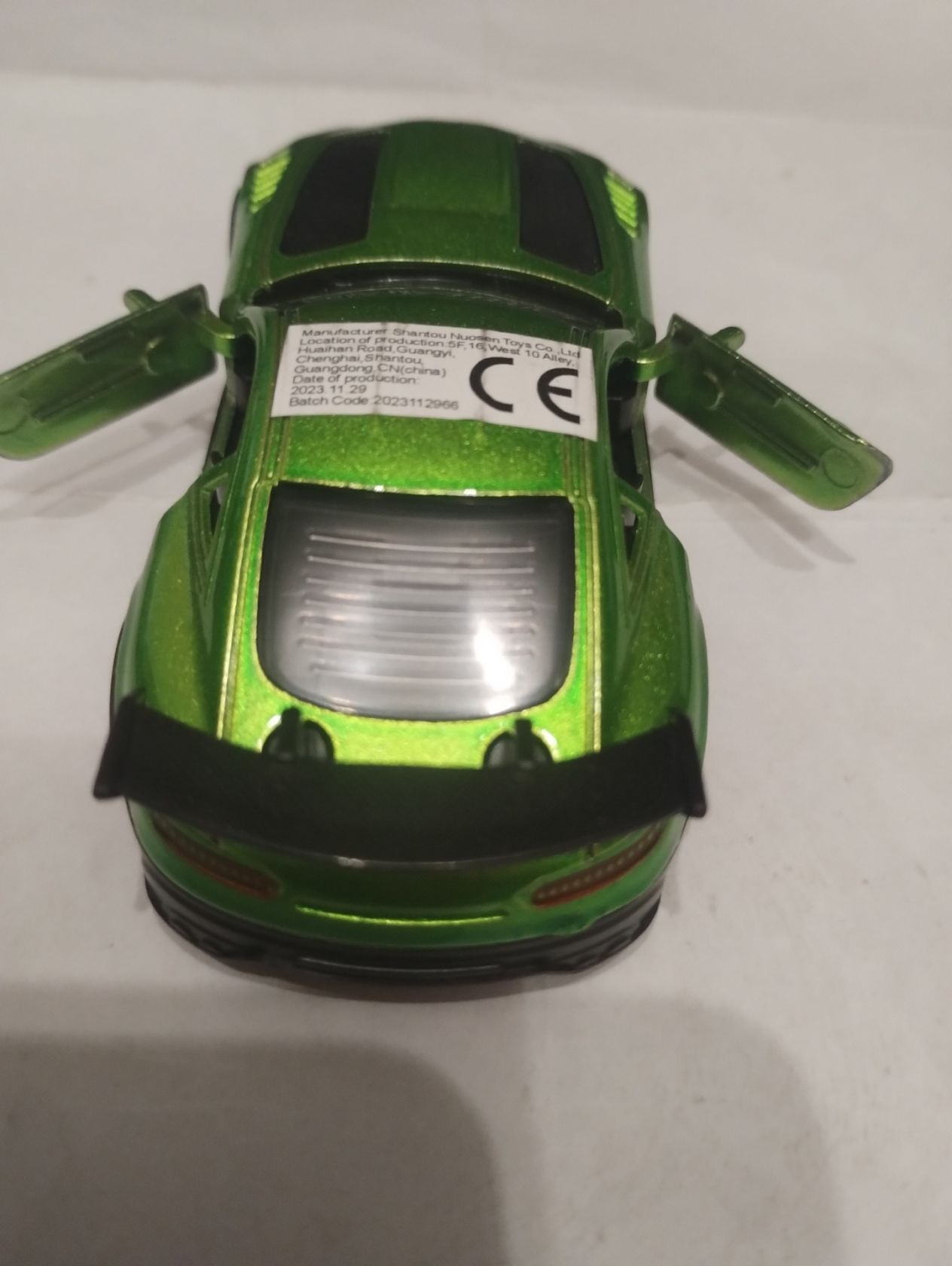 Іграшкова металева машинка, колекційна,модель спорткар Mercedes-AMG GT    (зеленого цвета)    , розмір 1/36 - фото фото фото 6