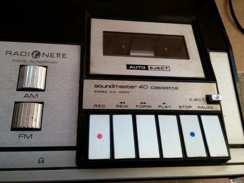 Магнитола RADIONETTE SOUNDMASTER 40 - фото фото фото 4