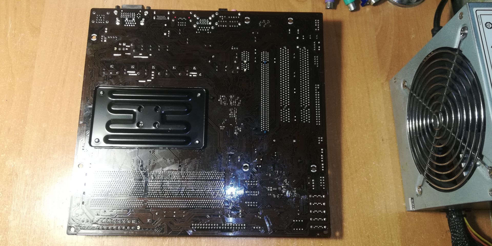 Материнская плата ASRock 880GMH/USB3     (sAM3, AMD 880G, PCI-Ex16) - фото фото фото 1