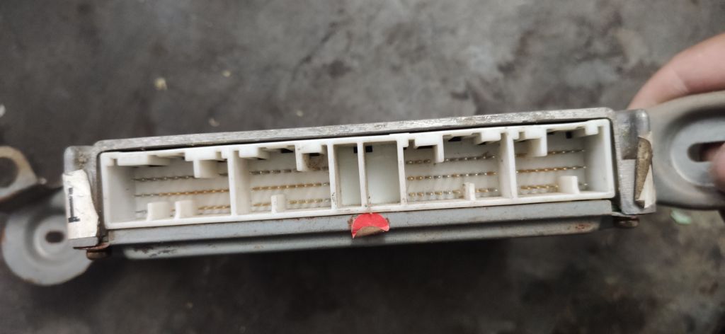 TOYOTA AVENSİS 2.0 TD блок управления  (MB175800-5023)Engine Control Unit ECU 89661-05410  бу - фото фото фото 1