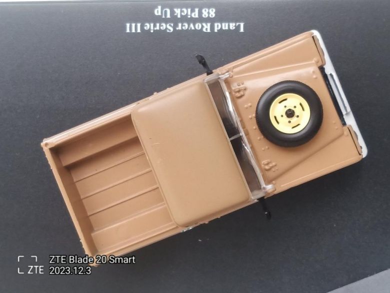  Land Rover Series III 88 Pick Up. Universal Hobbies  UH  -4572- - фото фото фото 3