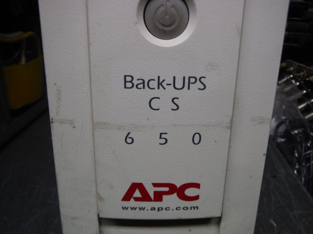 APC Back-UPS CS 650/400W №6 - фото фото фото 2