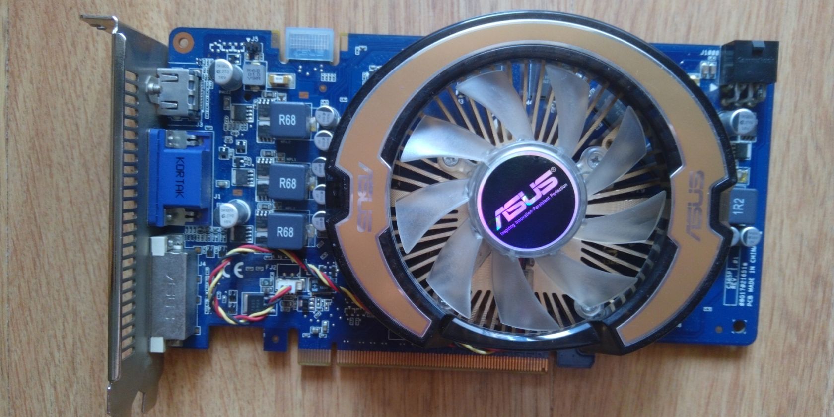 GeForce GTS 250 1024 MB GDDR3    (256bit)    (765/1620)    (DVI, VGA, HDMI)    (ENGTS250/DI/1GD3/WW) - фото фото фото 0