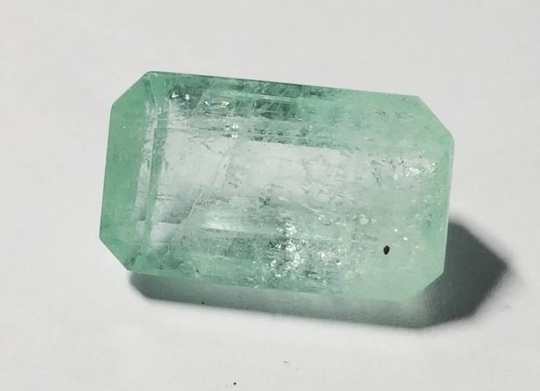 Изумруд  4.84 ct   12.73 X 7.58 X 6.02 mm - фото фото фото 3