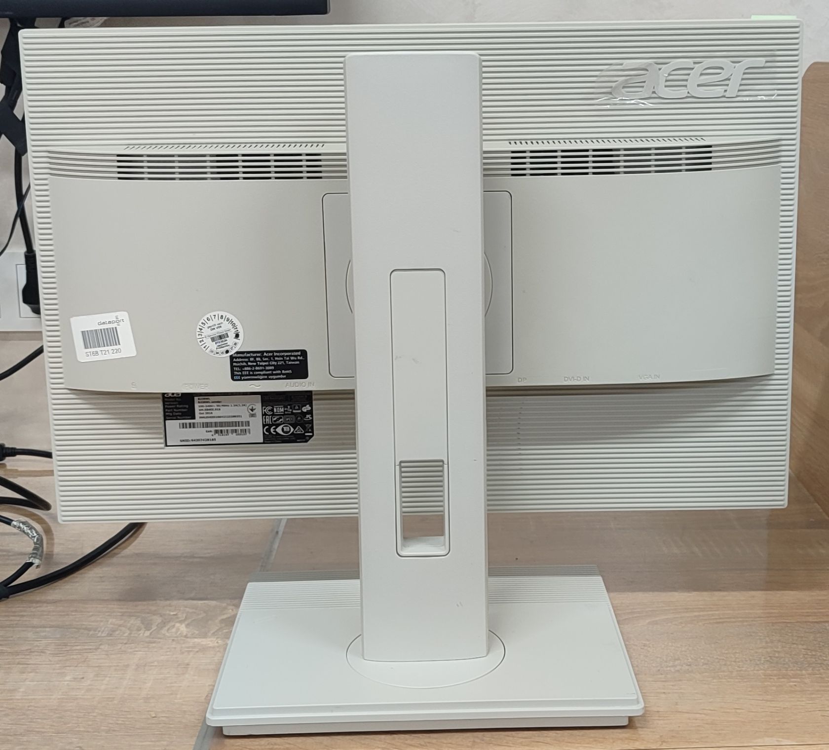 Монітор Acer B226WL / 22"      (1680x1050) TN / VGA, DVI / VESA 100x100 - б/у - фото фото фото 2