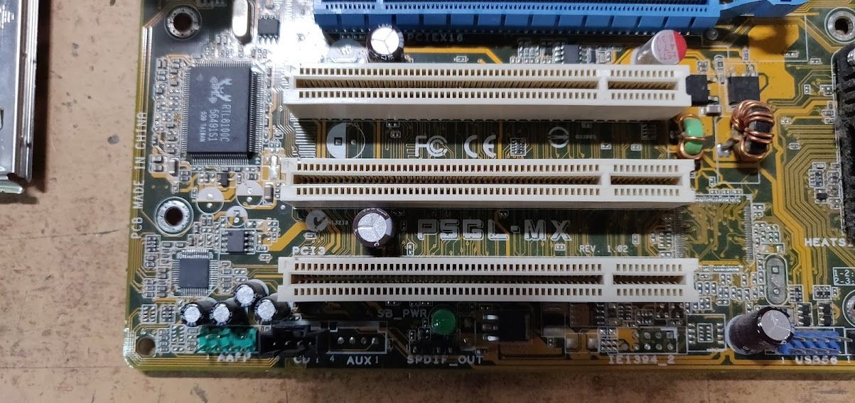 Мат. плата Asus P5GL-MX LGA775 i915GL PCI-E+SVGA+LAN SATA MicroATX 4DDR № 211110 - фото фото фото 1