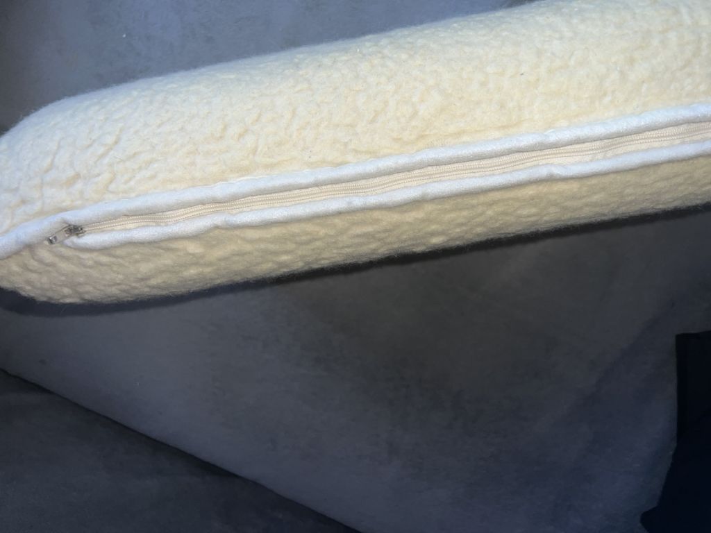 Подушка з вовни - фото фото фото 4