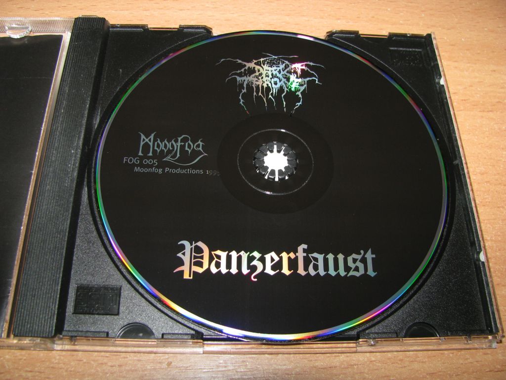 DARKTHRONE - Panzerfaust  (1995 Moonfog 1st press) - фото фото фото 2