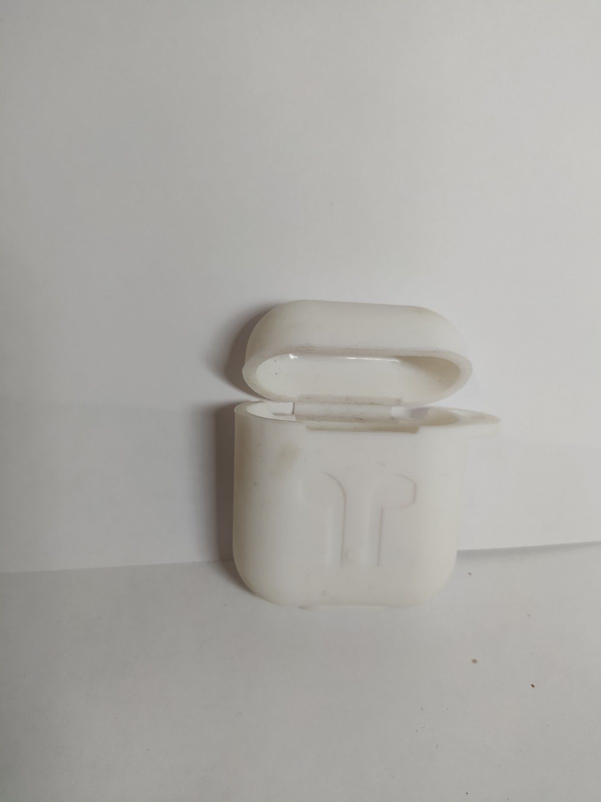 41226 Чехол для наушников Apple Airpods - 1штука - фото фото фото 0