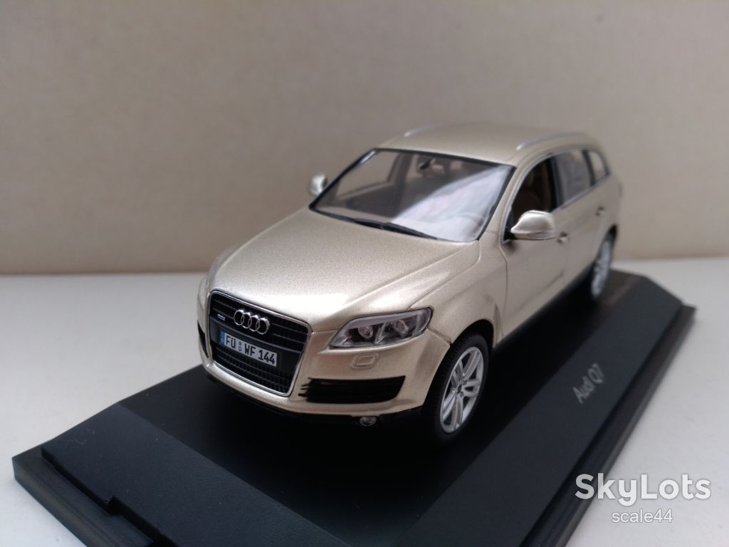 Audi Q7.Schuco.1/43 - фото фото фото 2