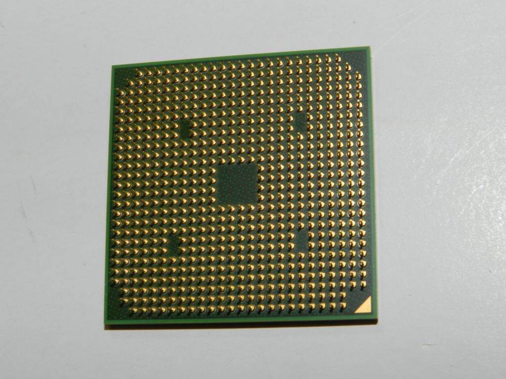 Процесор AMD Turion 64 X2 RM-76  (TMRM76DAM22GG) (2.3GHz Socket S1  (S1g2) 35Watt) - фото фото фото 2