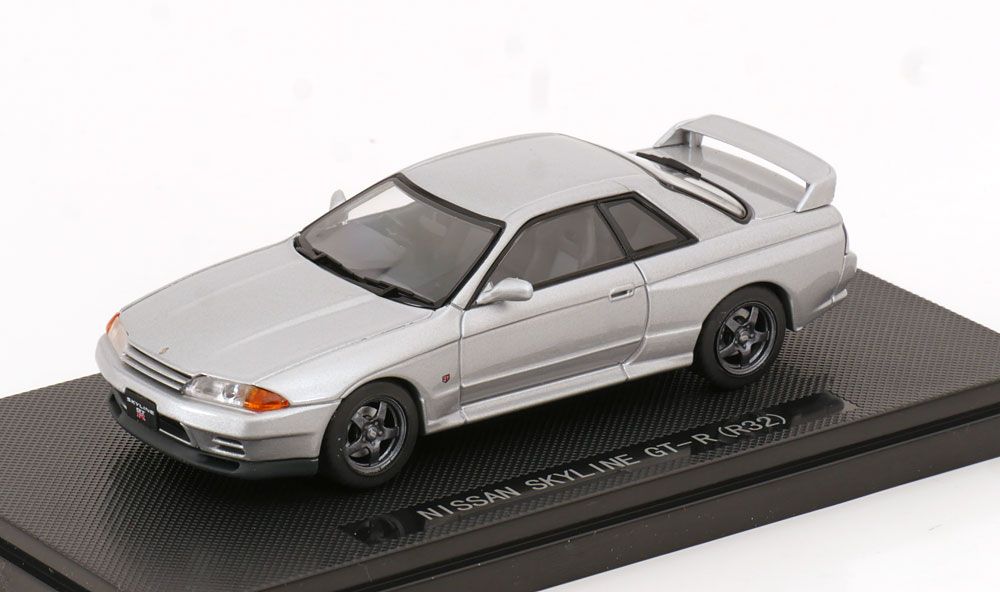 Ebbro 1:43 Nissan Skyline GT-R, R32  (1989) silver - фото фото фото 0