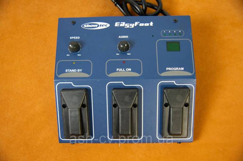 Світловий контролер Showtec Easy Foot 4 - фото фото фото 1
