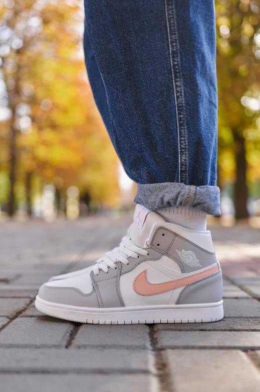 Nike Air Jordan 1 Retro High Grey Pink (Хутро) - фото фото фото 0