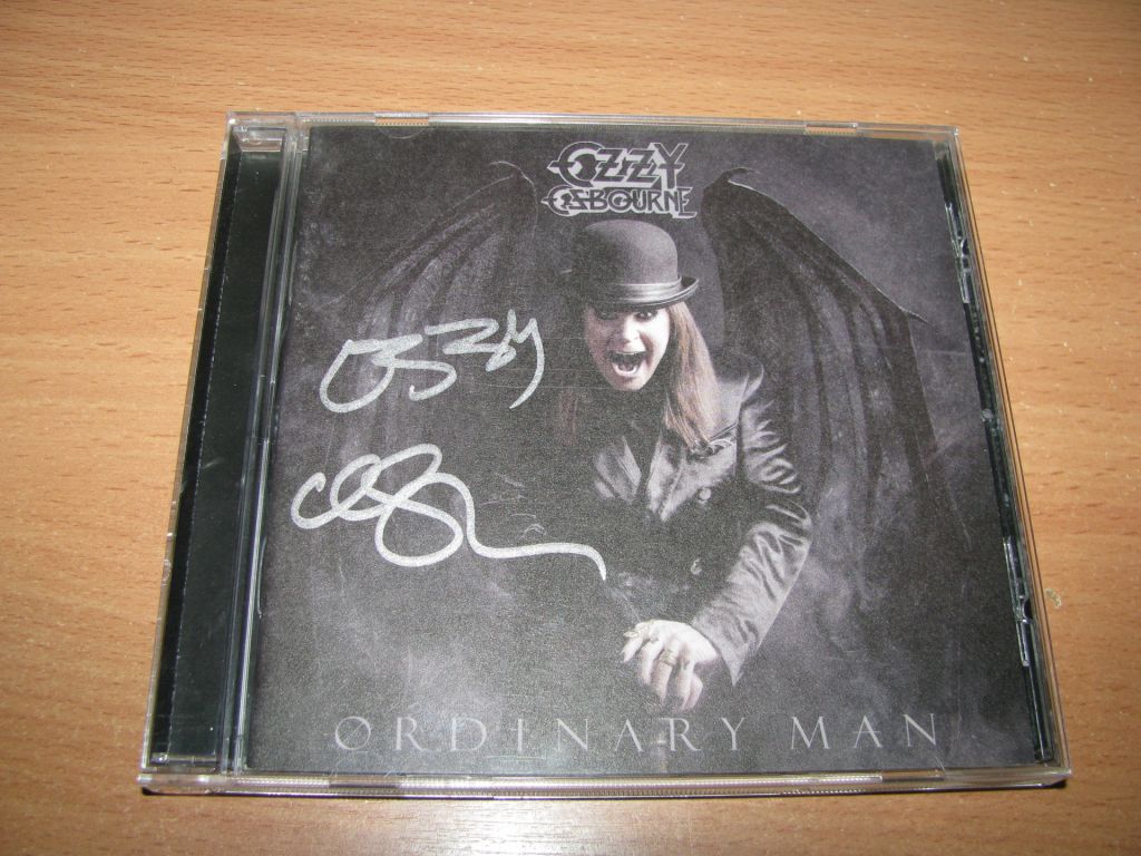 OZZY OSBOURNE - Ordinary Man 4 MC + CD  (hand signed) - фото фото фото 8