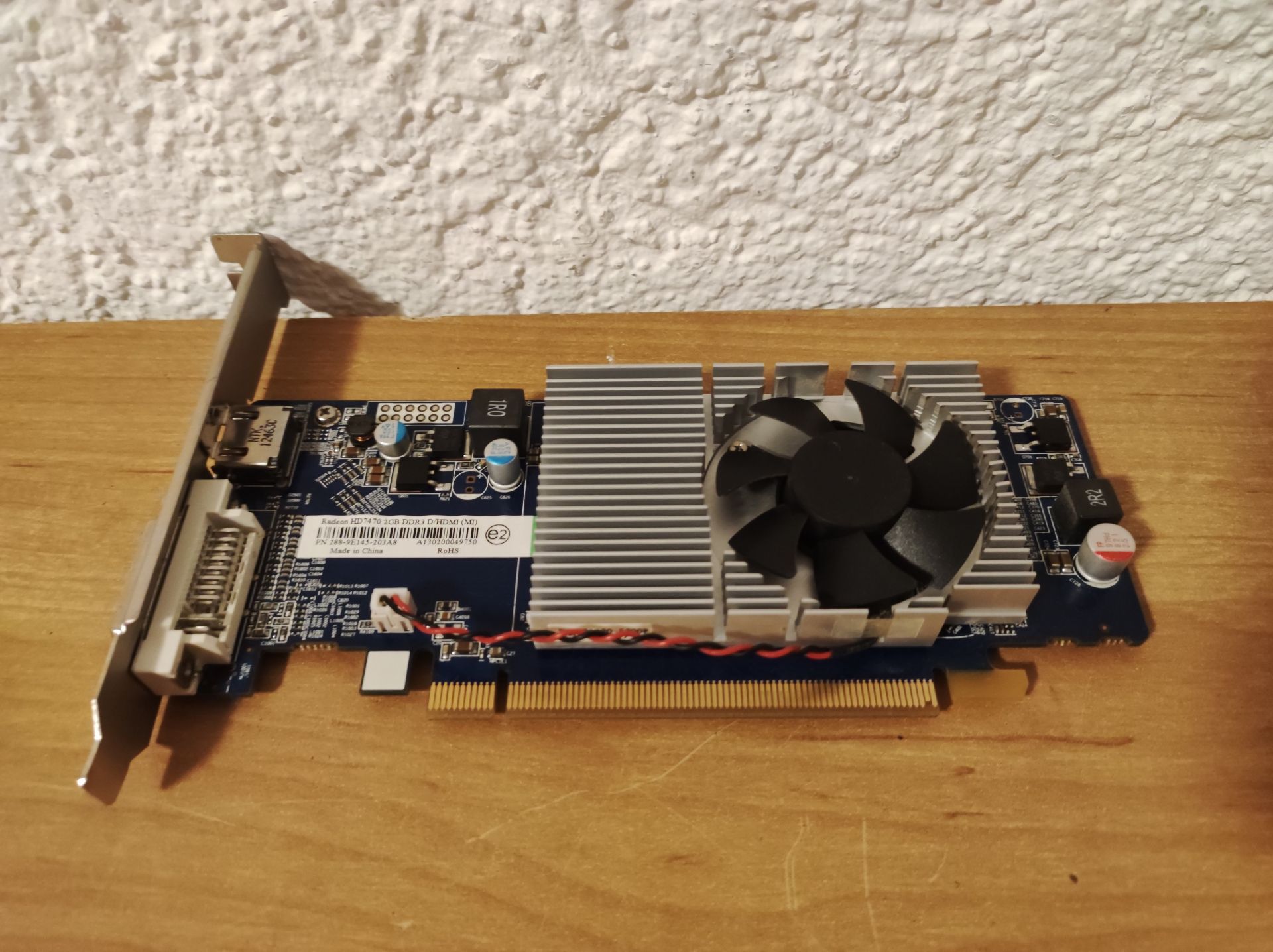 Видеокарта ATI Radeon HD 7470 2gb GDDR3 64Bit - фото фото фото 0