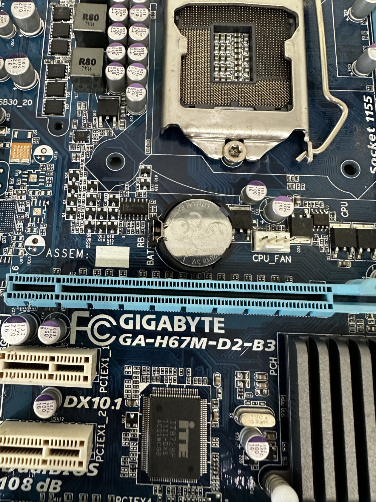 Материнская плата Gigabyte GA-H67M-D2-B3   (s1155 - фото фото фото 2