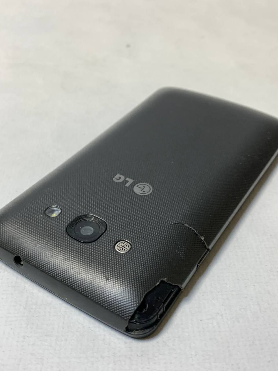 LG L60i Dual X135 - фото фото фото 3