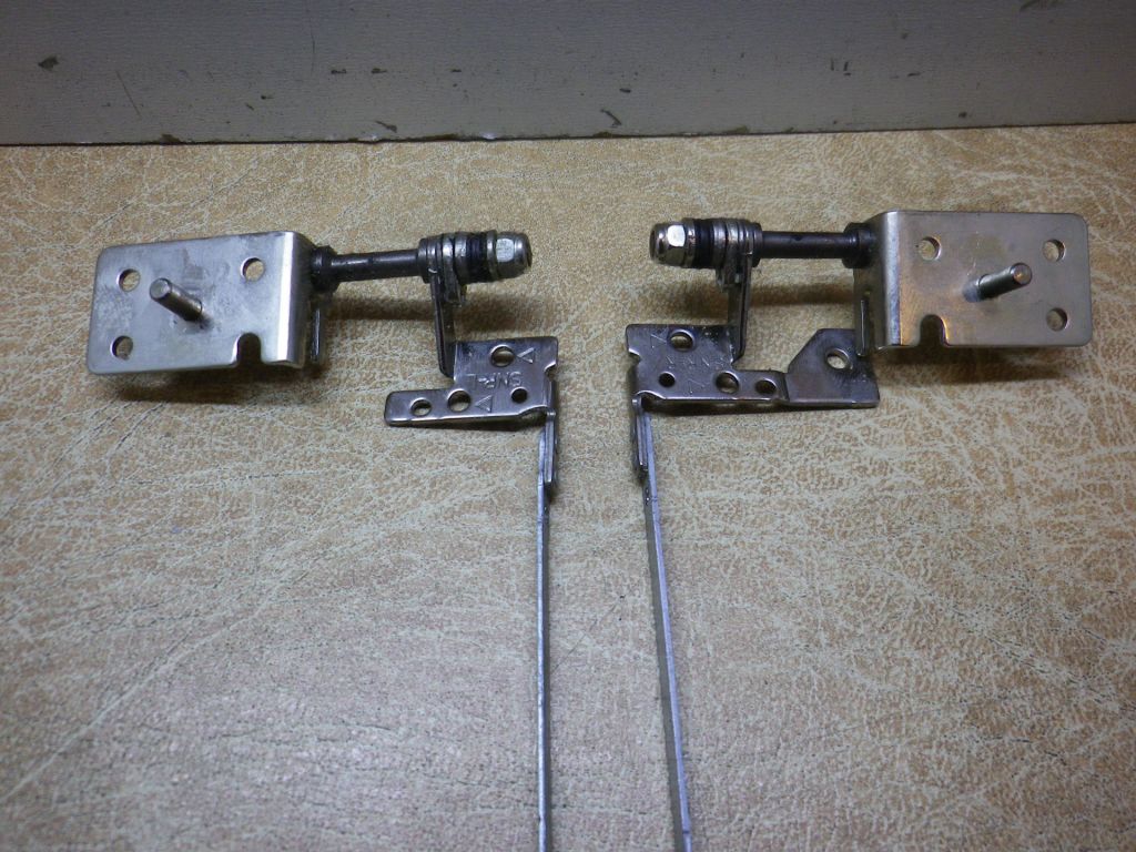  Б/У Петлі на Lenovo B570e - фото фото фото 1