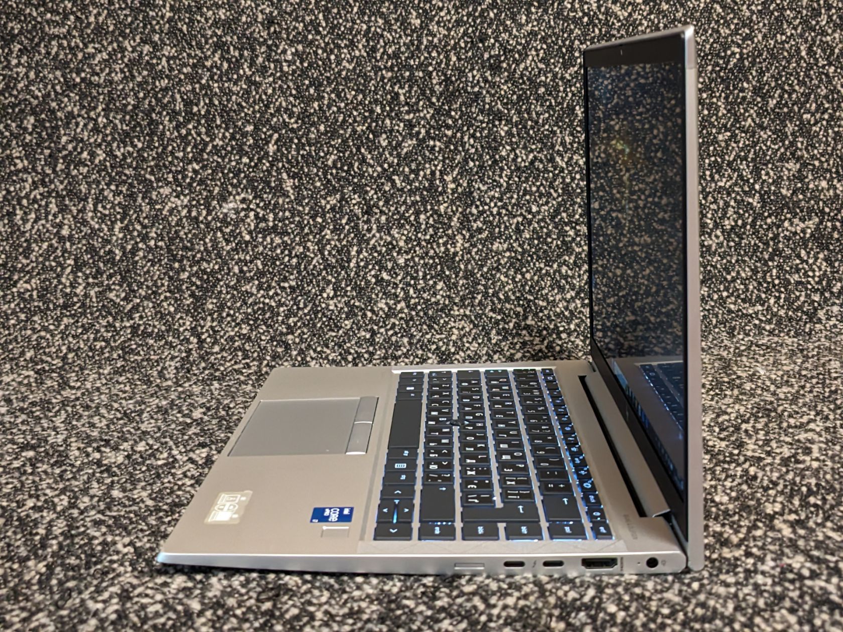 HP EliteBook 840 g8 • Intel®Core™ i7-1165G7|16|512|Intel®Iris Xe Graphics - фото фото фото 5