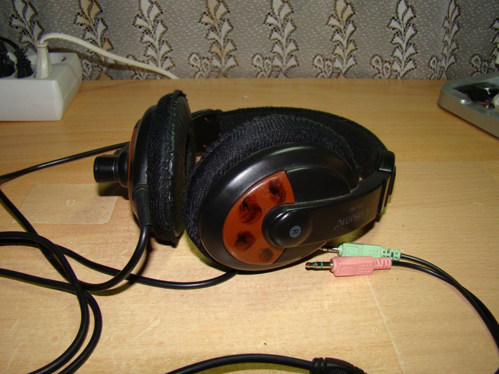 Стерео наушники Cosonic CD - 760 с регулятором громкости - фото фото фото 0
