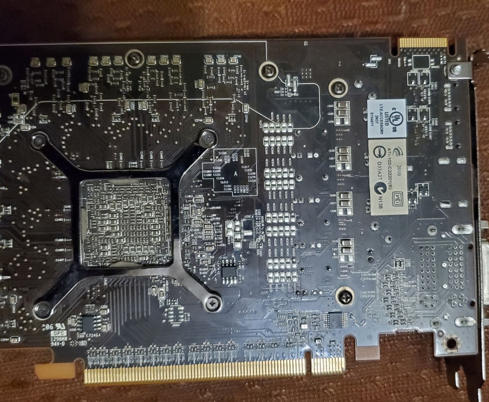 Видеокарта HD6870 1Gb Ddr5 Gigabyte - фото фото фото 5