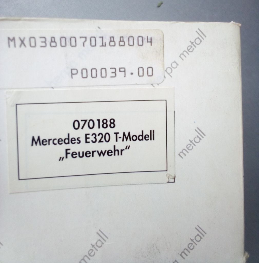 1/43 Faller Mercedes-Benz E320 T FEUERWEHR - фото фото фото 5