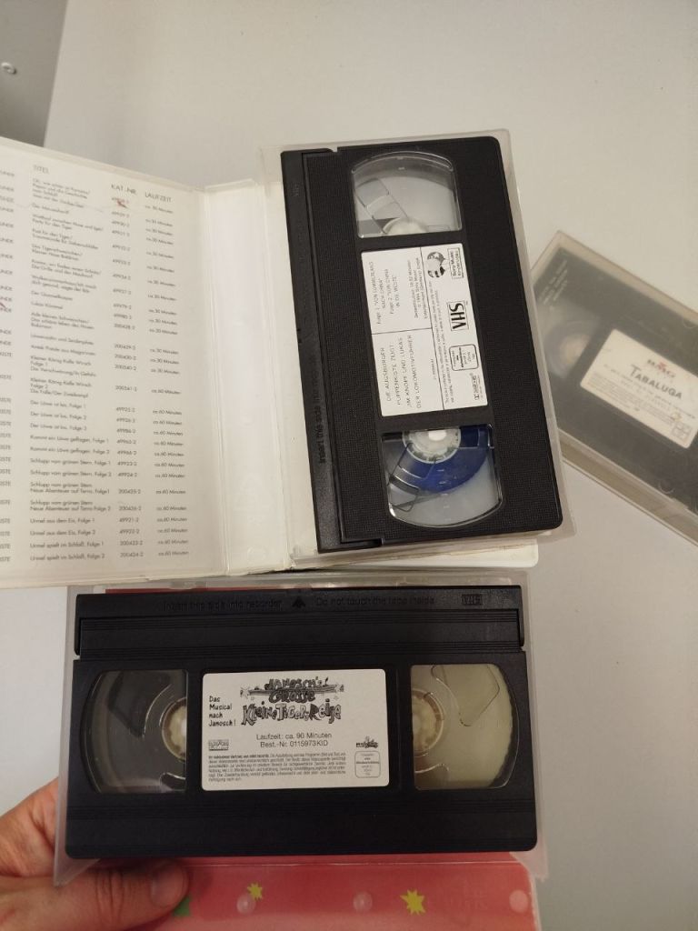 Відеокасета VHS з Німеччини  (дитячі, мультфільми) – 13 шт. - фото фото фото 6