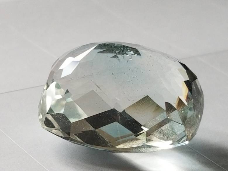 Топаз 53.76Ct.  22.6 X 17.8 X 15.8 mm - фото фото фото 2