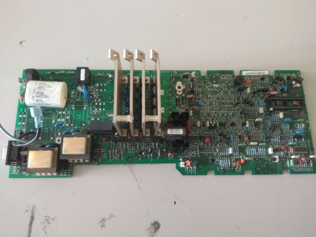 Плата 640-0702-A rev10 APC Smart UPS Control Board BUK456-60H - фото фото фото 0