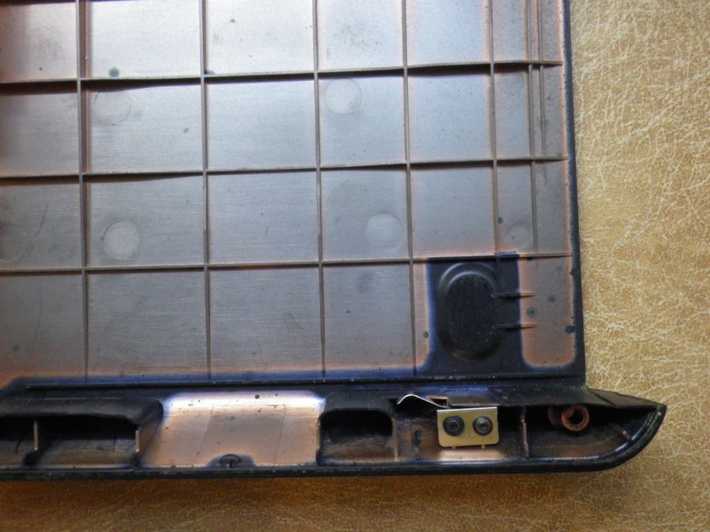 Б/У Корпус низ без сервісних кришок на TOSHIBA SATELLITE L500-19X - фото фото фото 5