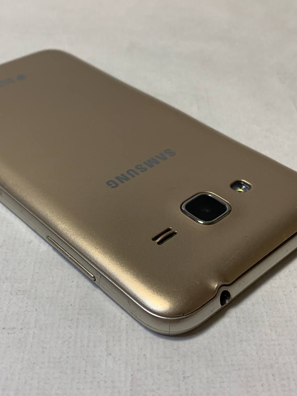 Samsung Galaxy J3 2016 J320H/DS - фото фото фото 4
