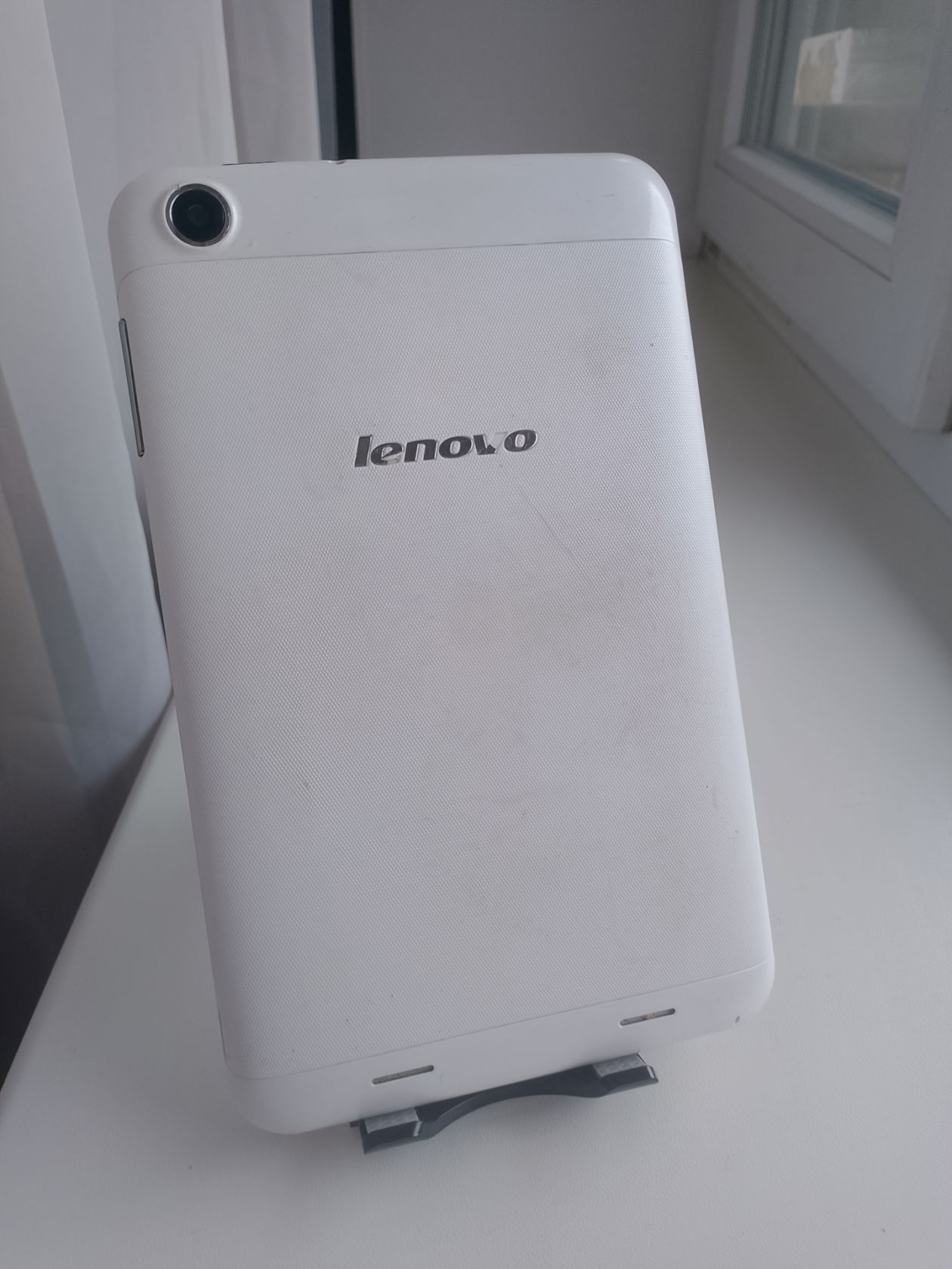 планшета Lenovo IdeaTab A3000-H від - фото фото фото 3
