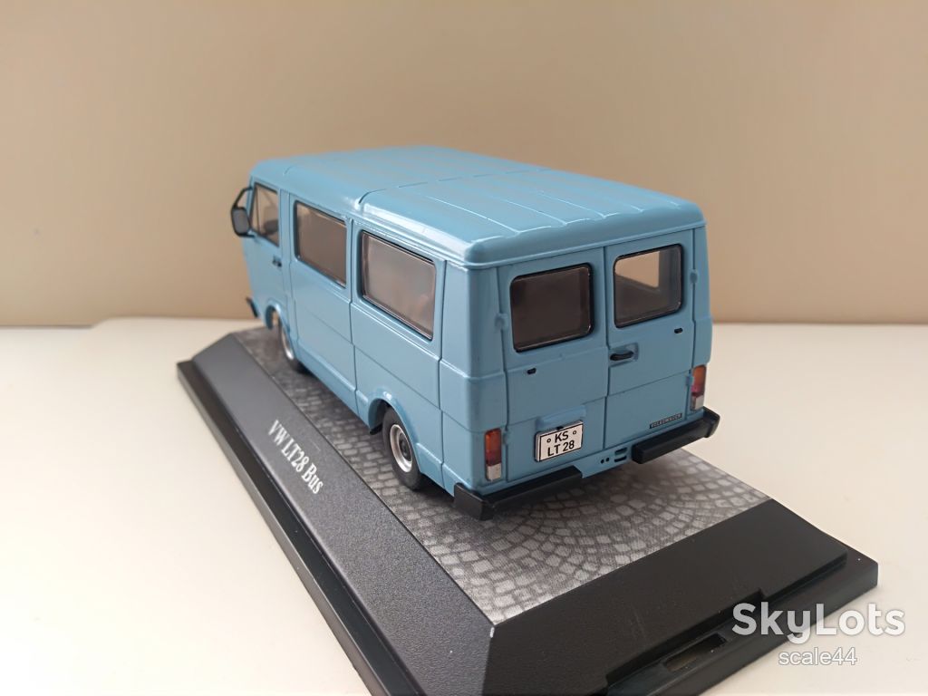 VW LT 28.Premium Classixxs.1/43 - фото фото фото 3