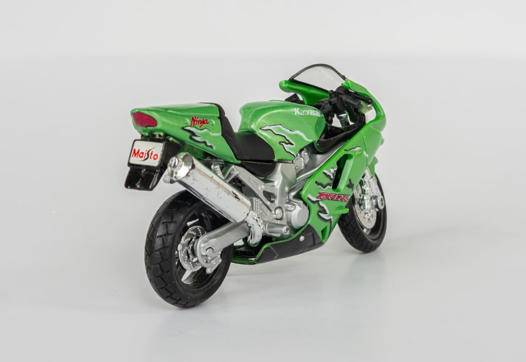 1:18 Kawasaki Ninja ZX-12R, Maisto - фото фото фото 2