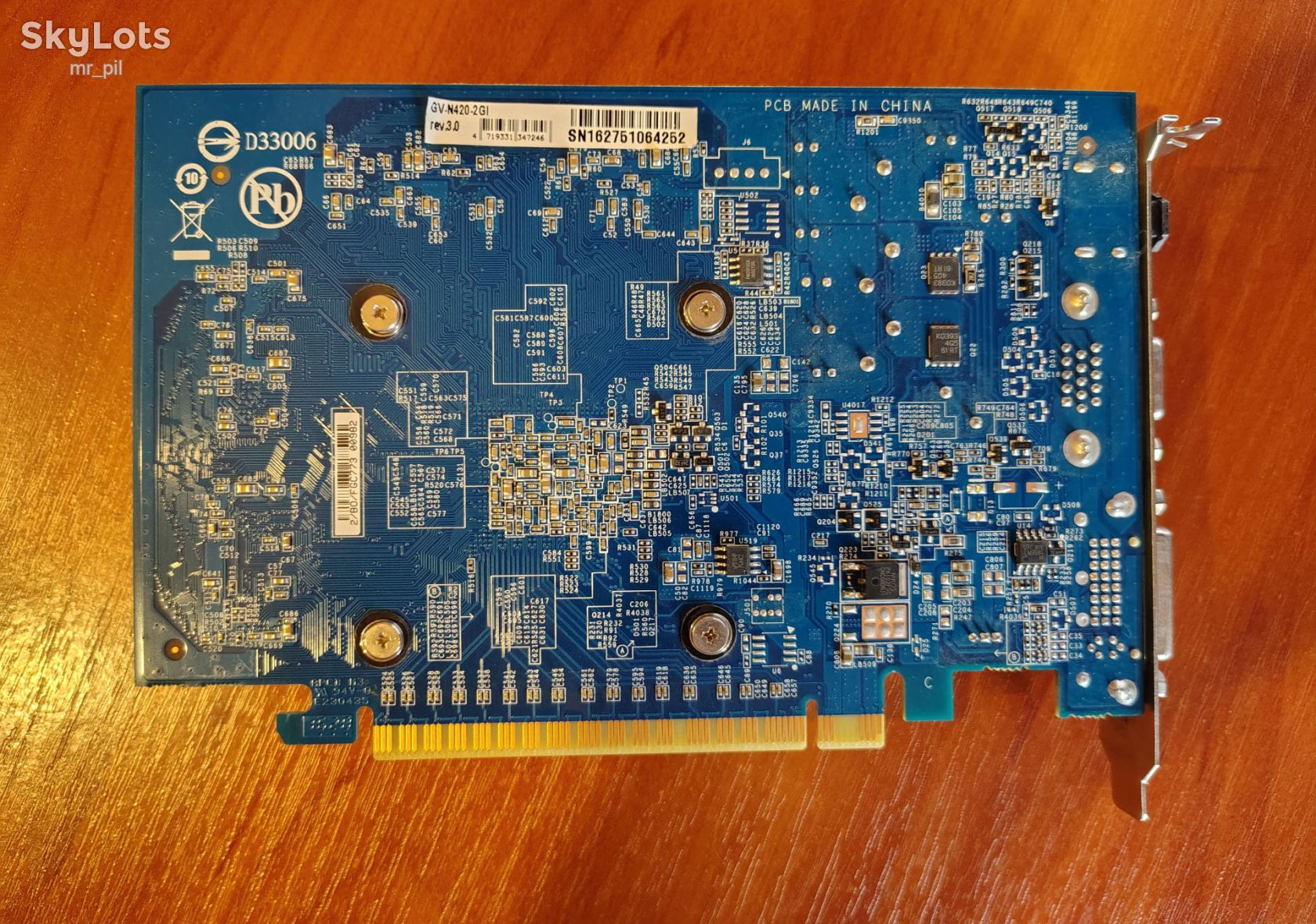 Видеокарта Gigabyte GV-N420-2GI - фото фото фото 3