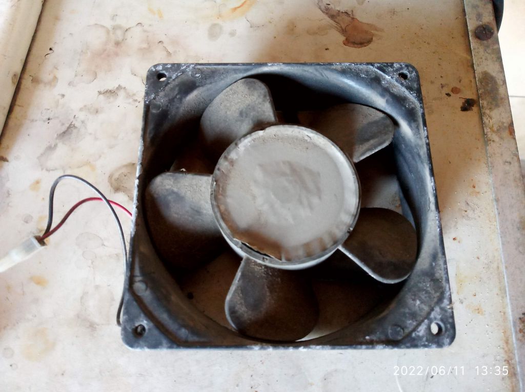Вентилятор кулер cooler охлаждение 24В 24V 120х120 мм 0.39А - фото фото фото 1