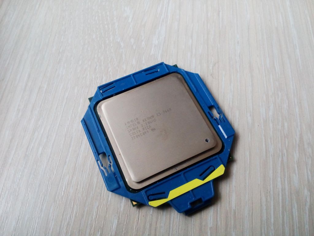 Процесор Intel Xeon E5-2660 та інші - фото фото фото 0