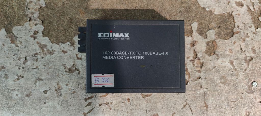 Медиаконвертер Edimax 10/100 Base-TX to 100Base-FX № 241206117 - фото фото фото 0