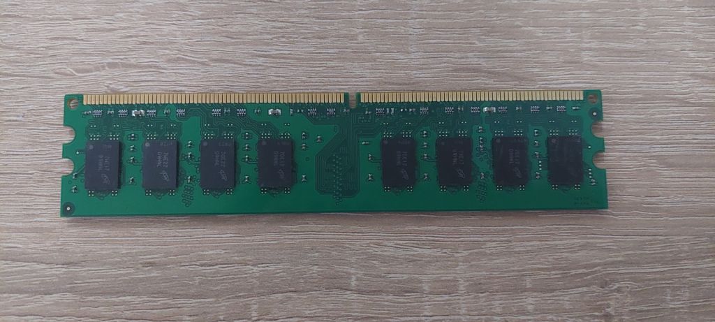 Оперативна пам'ять Addon-Memory DDR2 2Gb 667MHz PC2 2R8 5300U CL5  (AA667D2N5/2GB) - фото фото фото 1